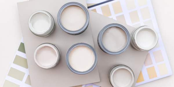 Pintar Fachadas y Patios de Luces de Comunidades Vecinos / Propietarios Tres Cantos · Pintura para Pintar Viviendas y Edificios Residenciales